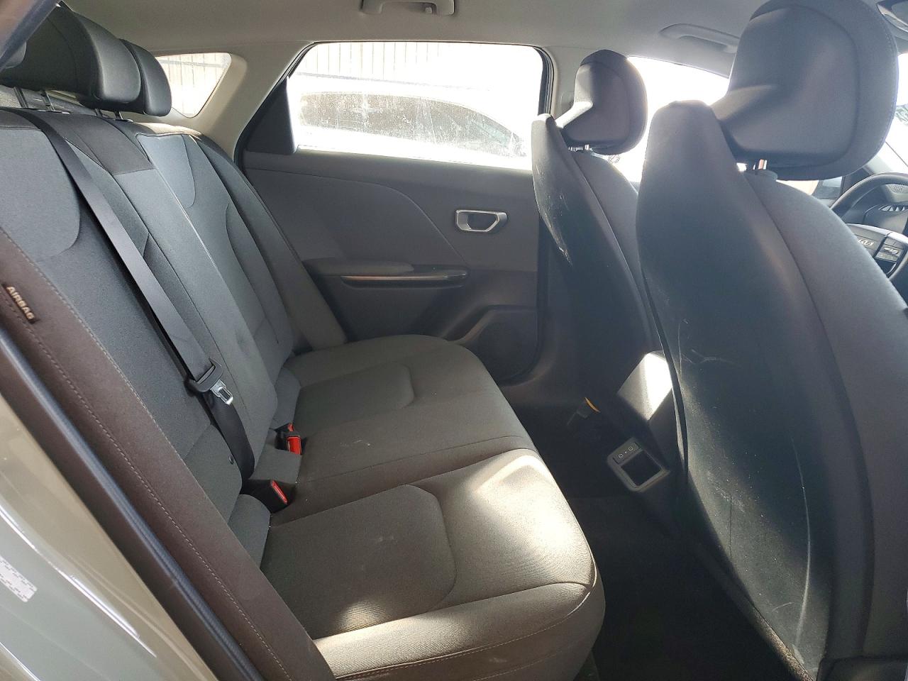 2025 KIA K4 LXS photo 10