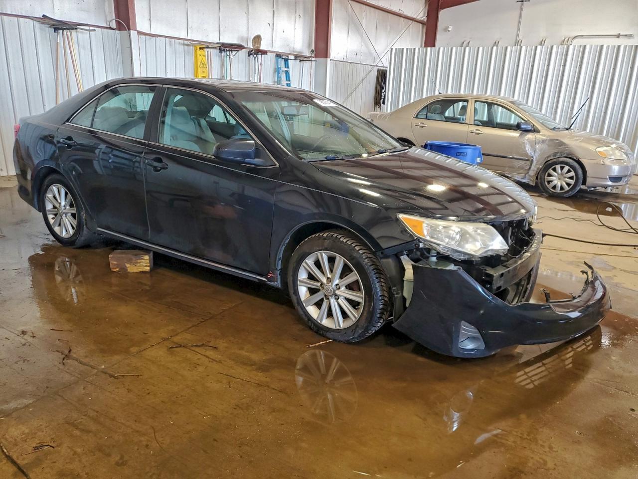2013 TOYOTA CAMRY L photo 4