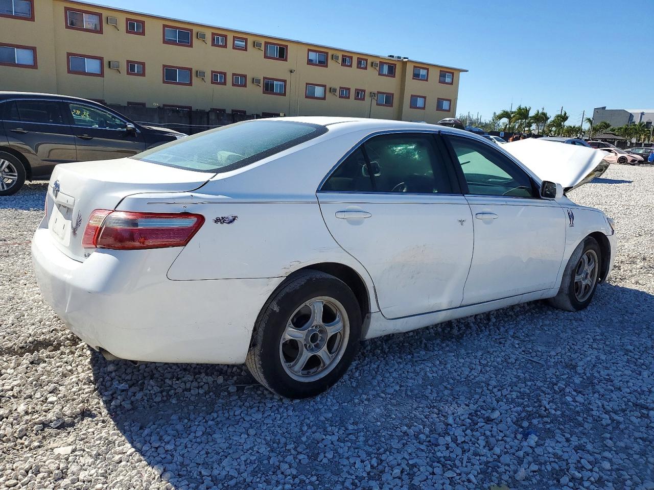 2009 TOYOTA CAMRY BASE photo 3