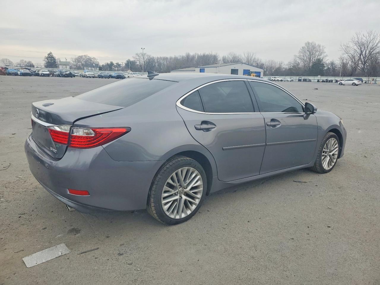 2013 LEXUS ES 350 photo 3