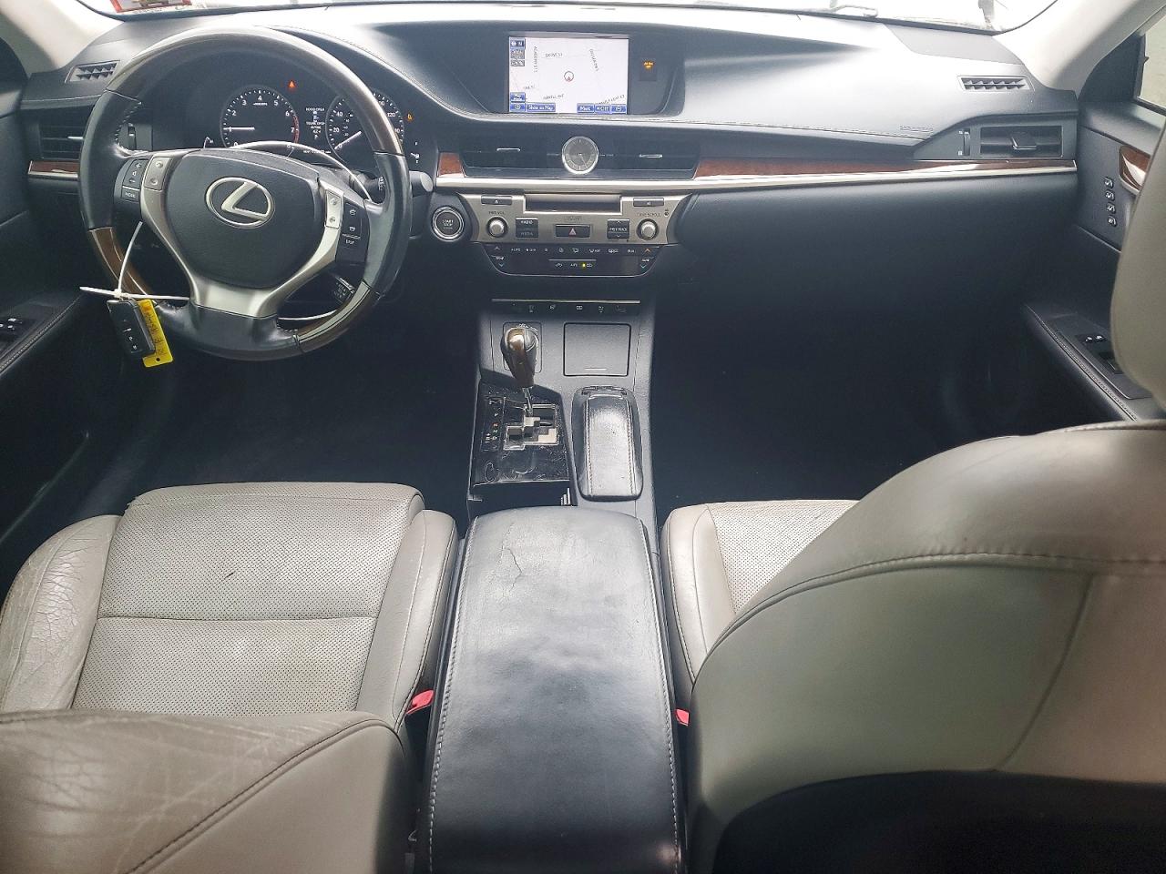 2013 LEXUS ES 350 photo 8