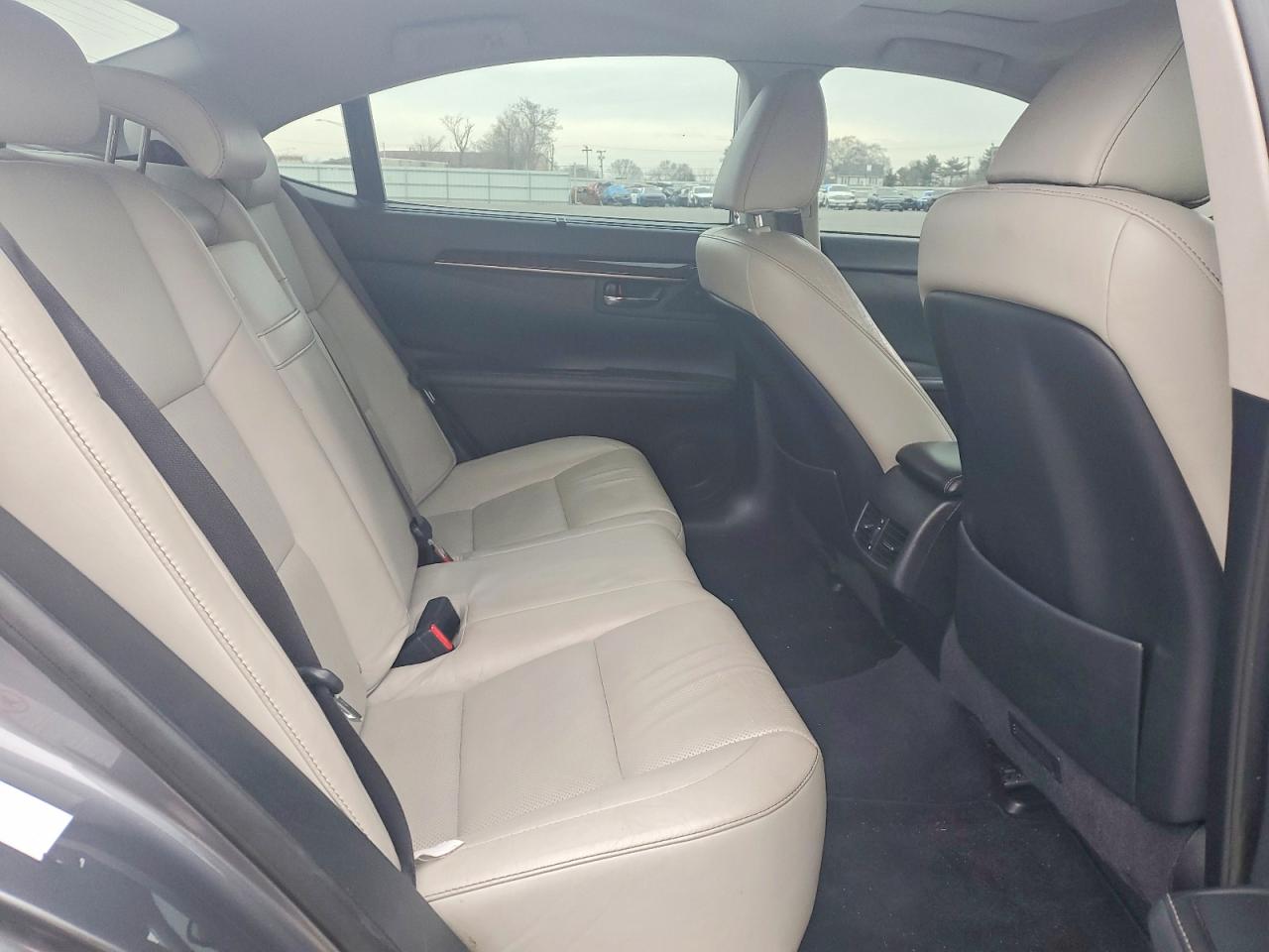 2013 LEXUS ES 350 photo 10