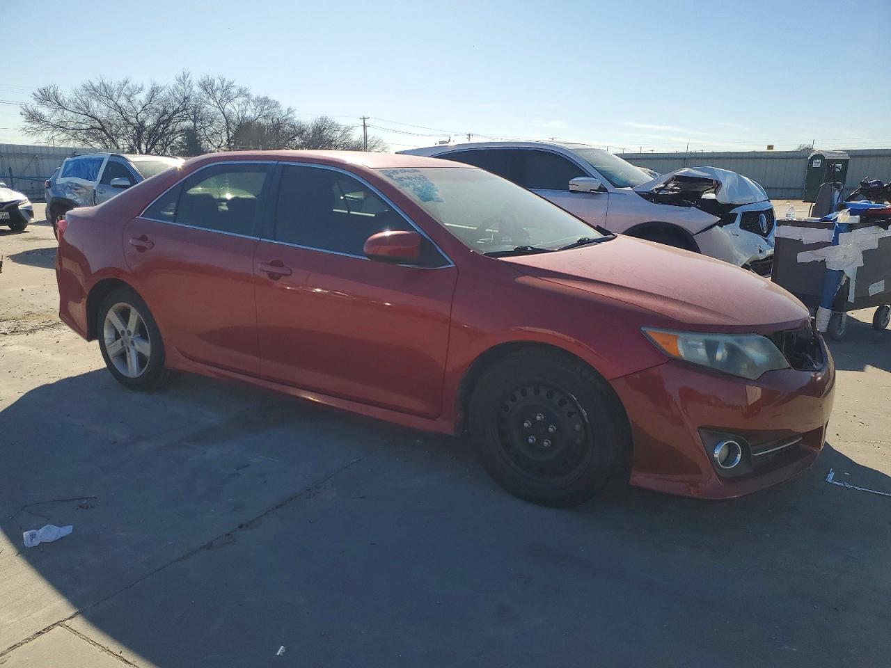2012 TOYOTA CAMRY BASE photo 4