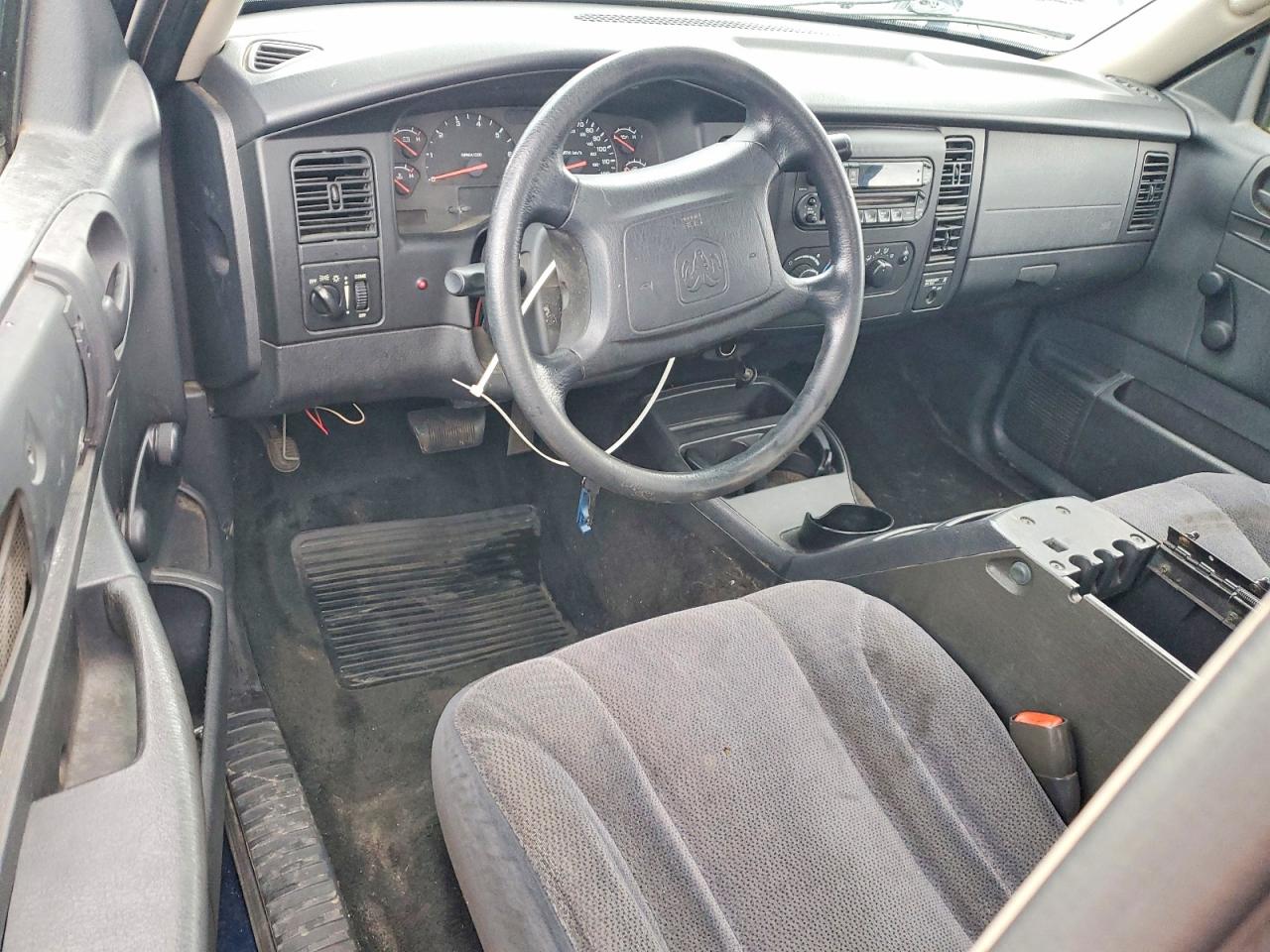 2002 DODGE DAKOTA BASE photo 8