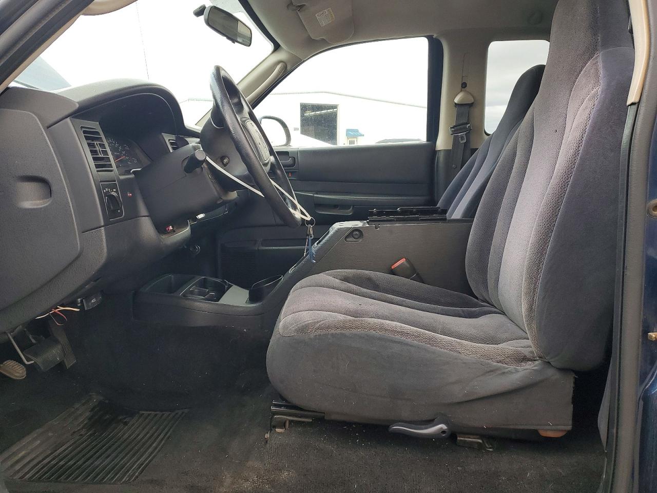2002 DODGE DAKOTA BASE photo 7