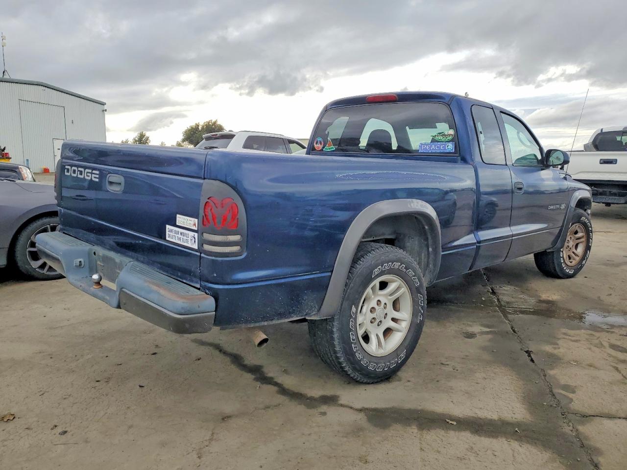 2002 DODGE DAKOTA BASE photo 3