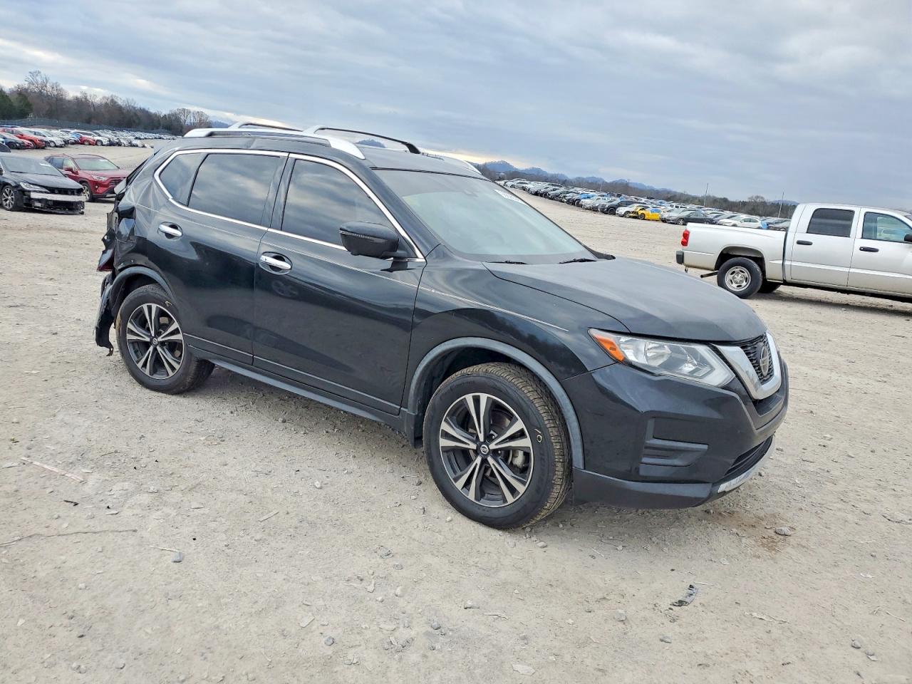 2020 NISSAN ROGUE S photo 4