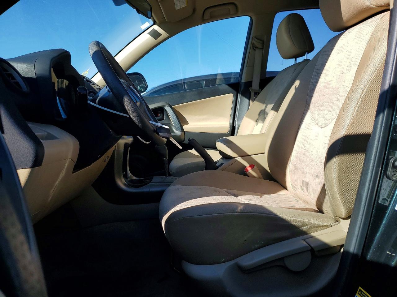 2010 TOYOTA RAV4 photo 7