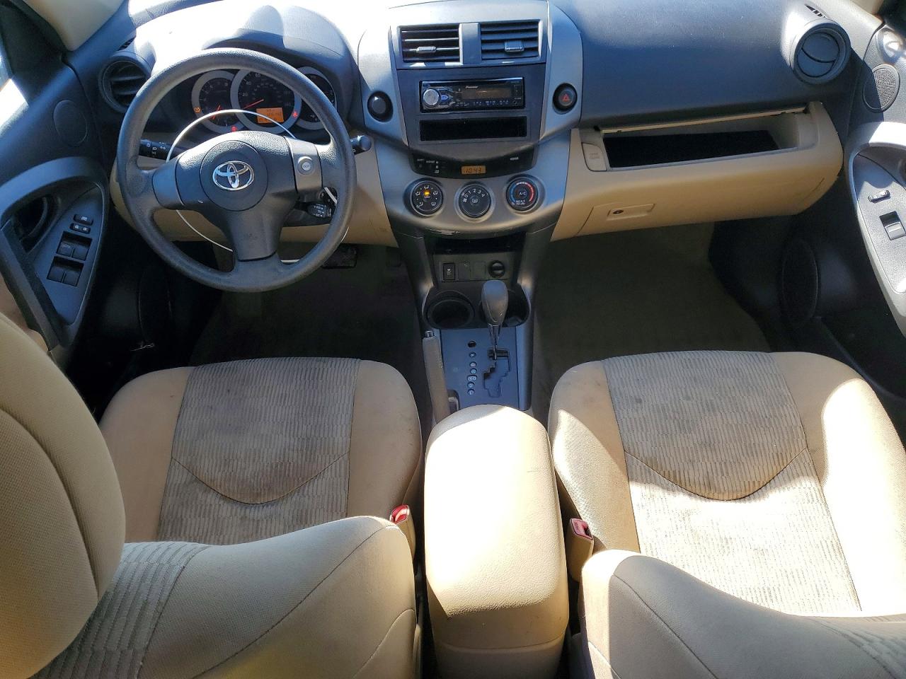2010 TOYOTA RAV4 photo 8