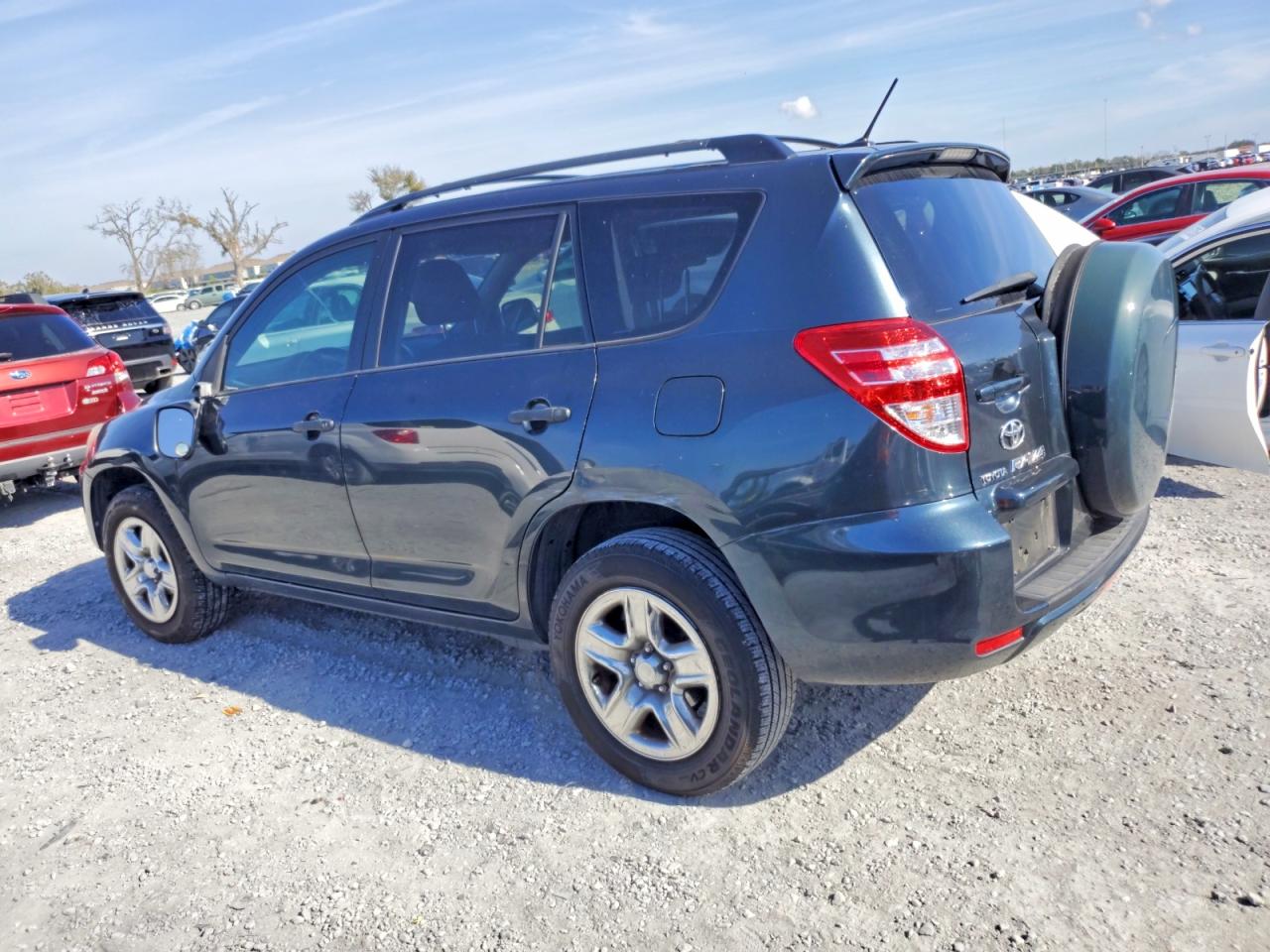 2010 TOYOTA RAV4 photo 2