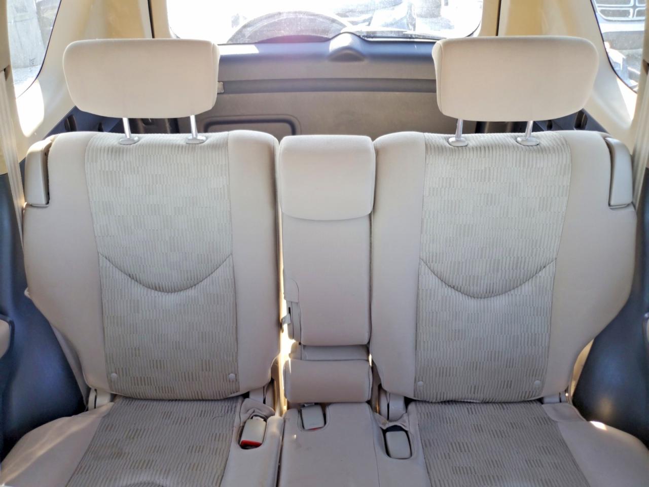 2010 TOYOTA RAV4 photo 10
