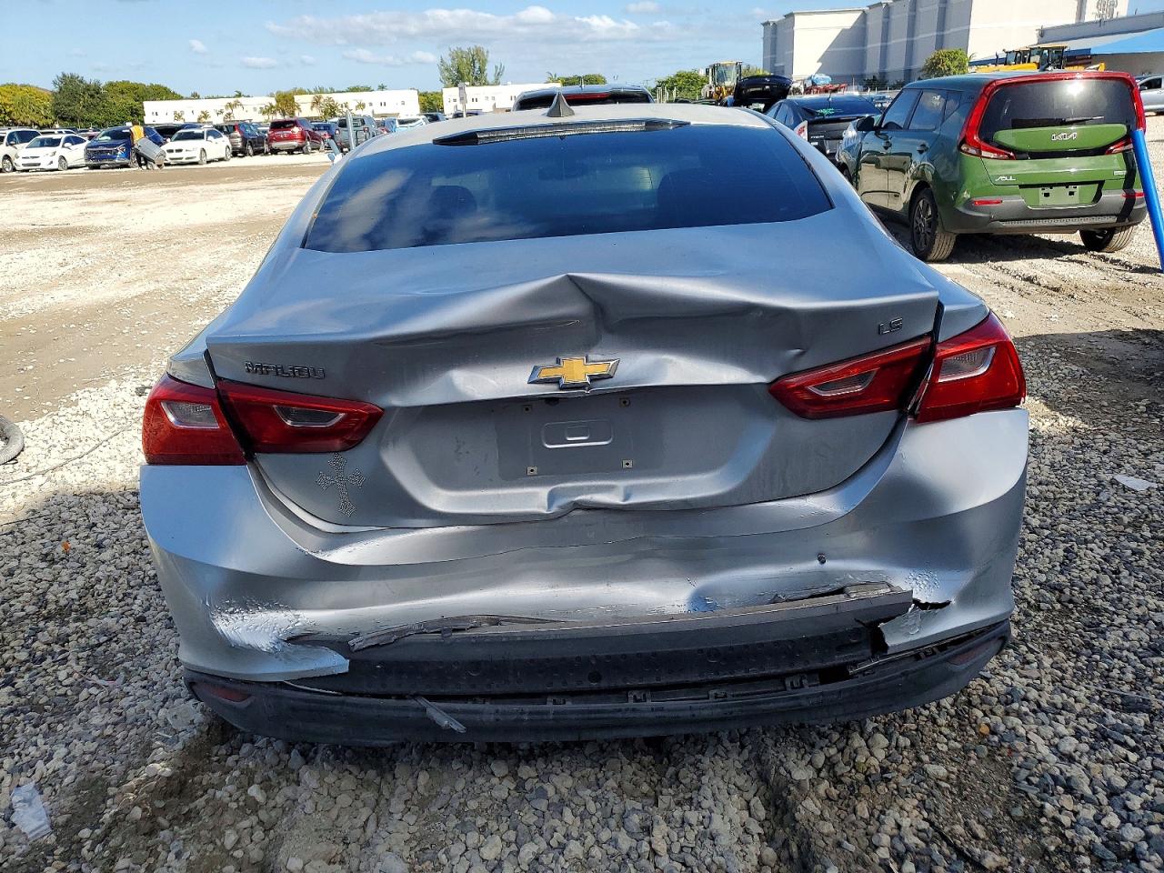 2016 CHEVROLET MALIBU LS photo 6