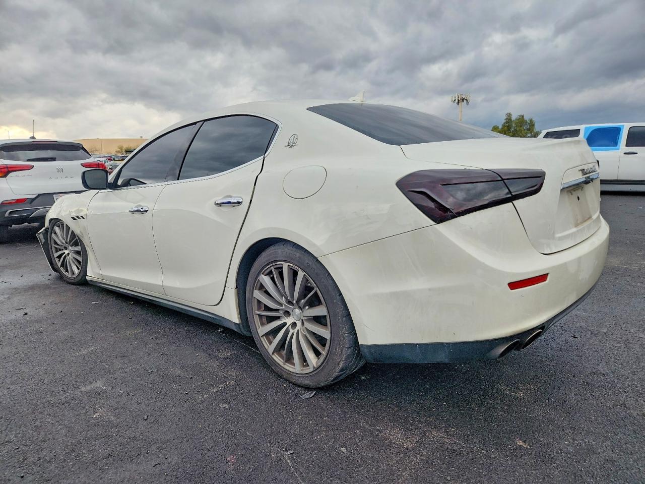2015 MASERATI GHIBLI photo 2