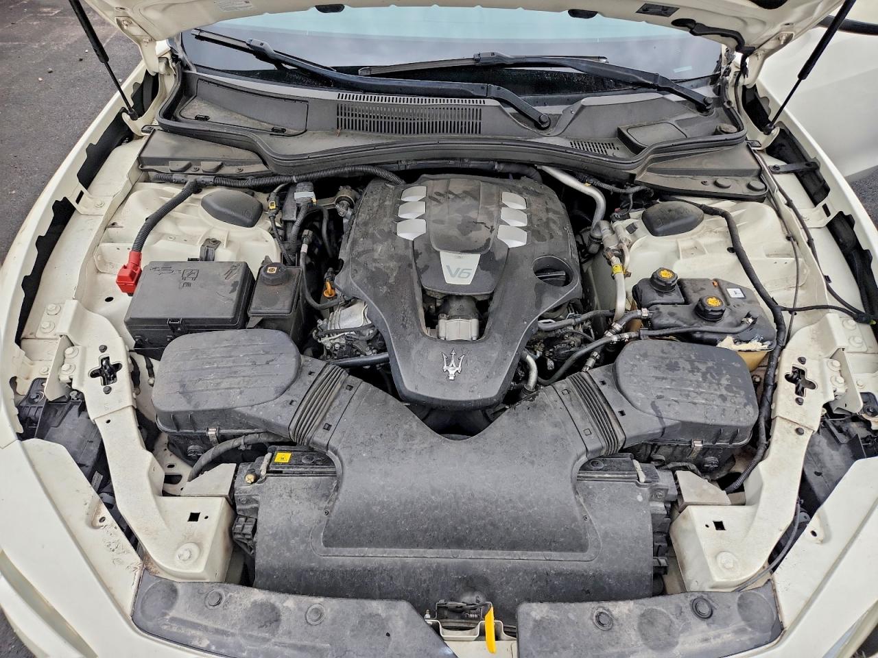 2015 MASERATI GHIBLI photo 11