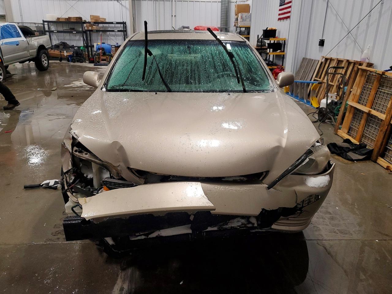 2003 TOYOTA CAMRY LE photo 9