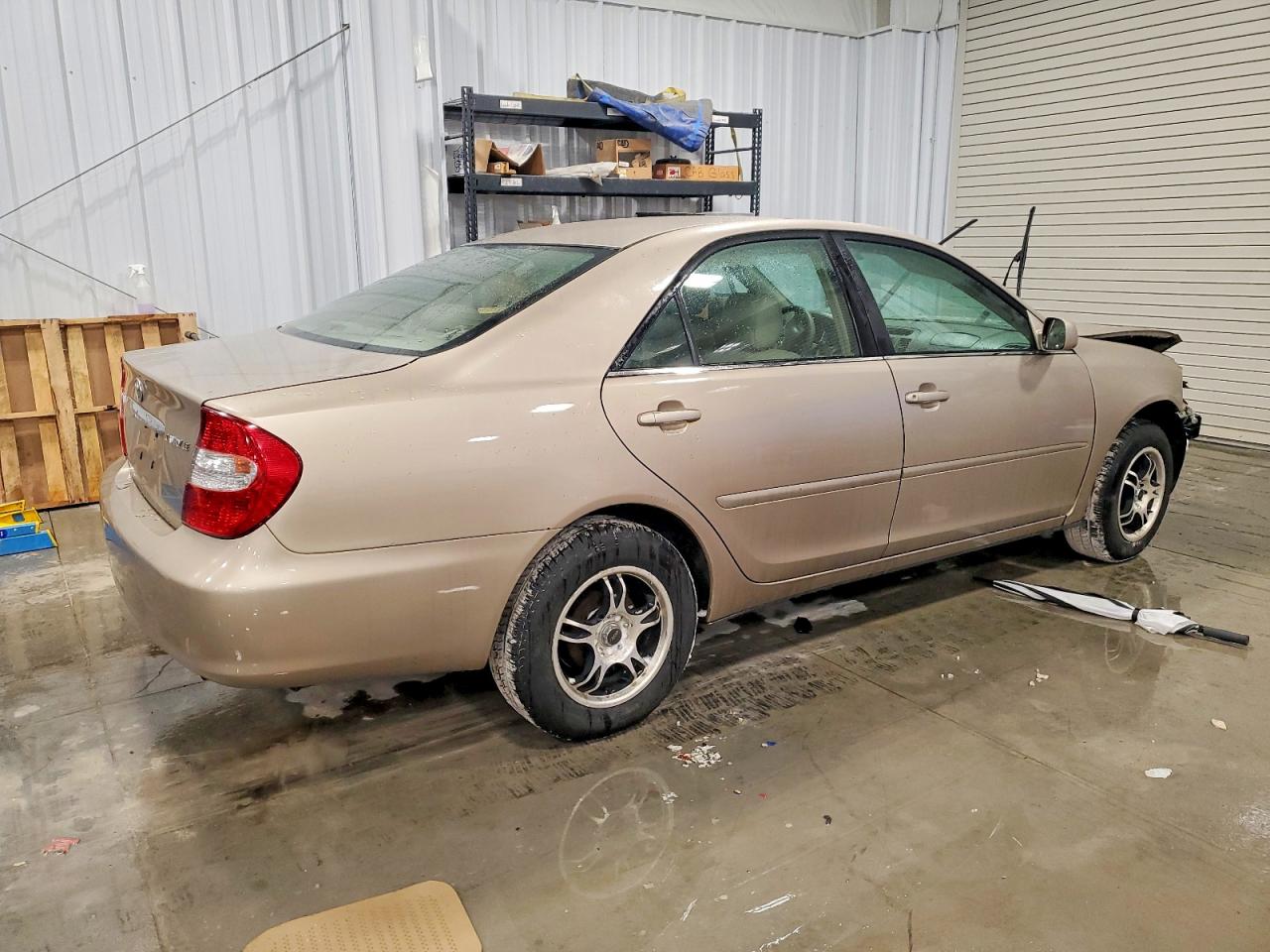 2003 TOYOTA CAMRY LE photo 5