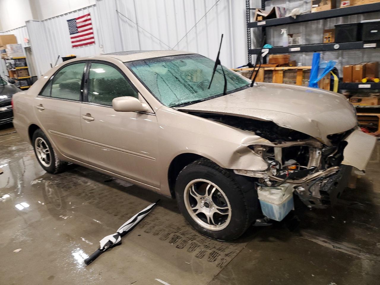 2003 TOYOTA CAMRY LE photo 7