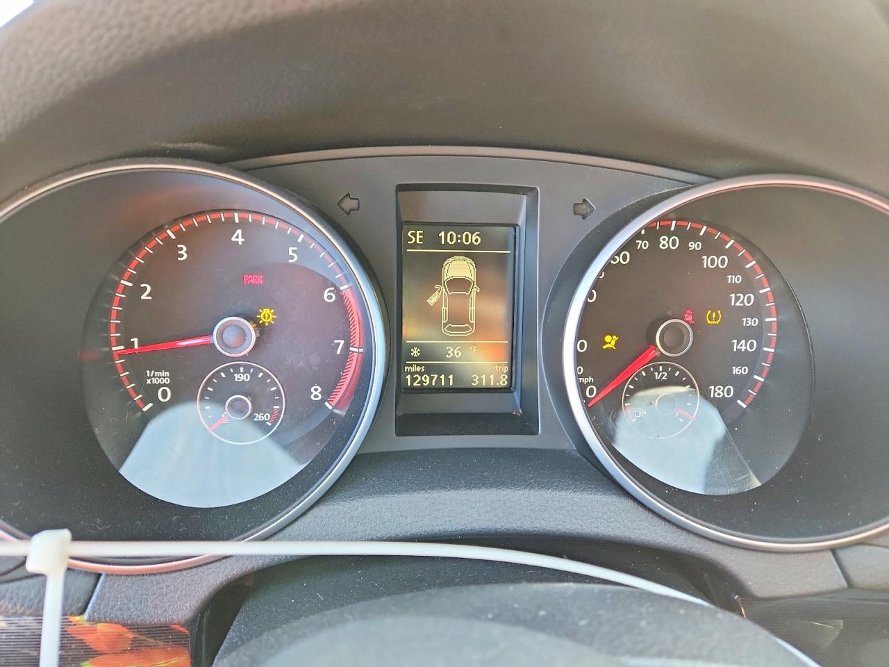 2012 VOLKSWAGEN GTI photo 8