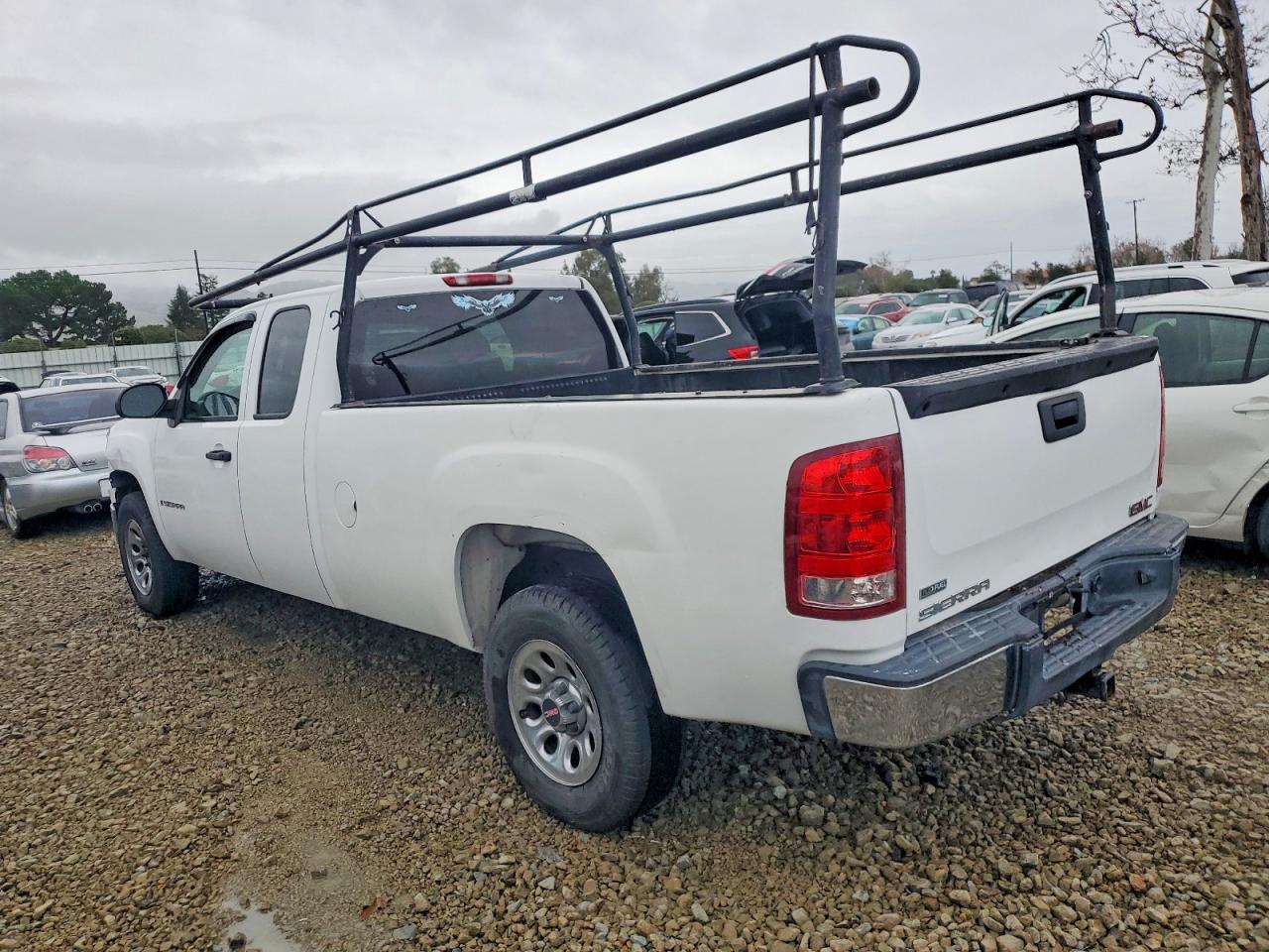 2008 GMC SIERRA C1500 photo 2
