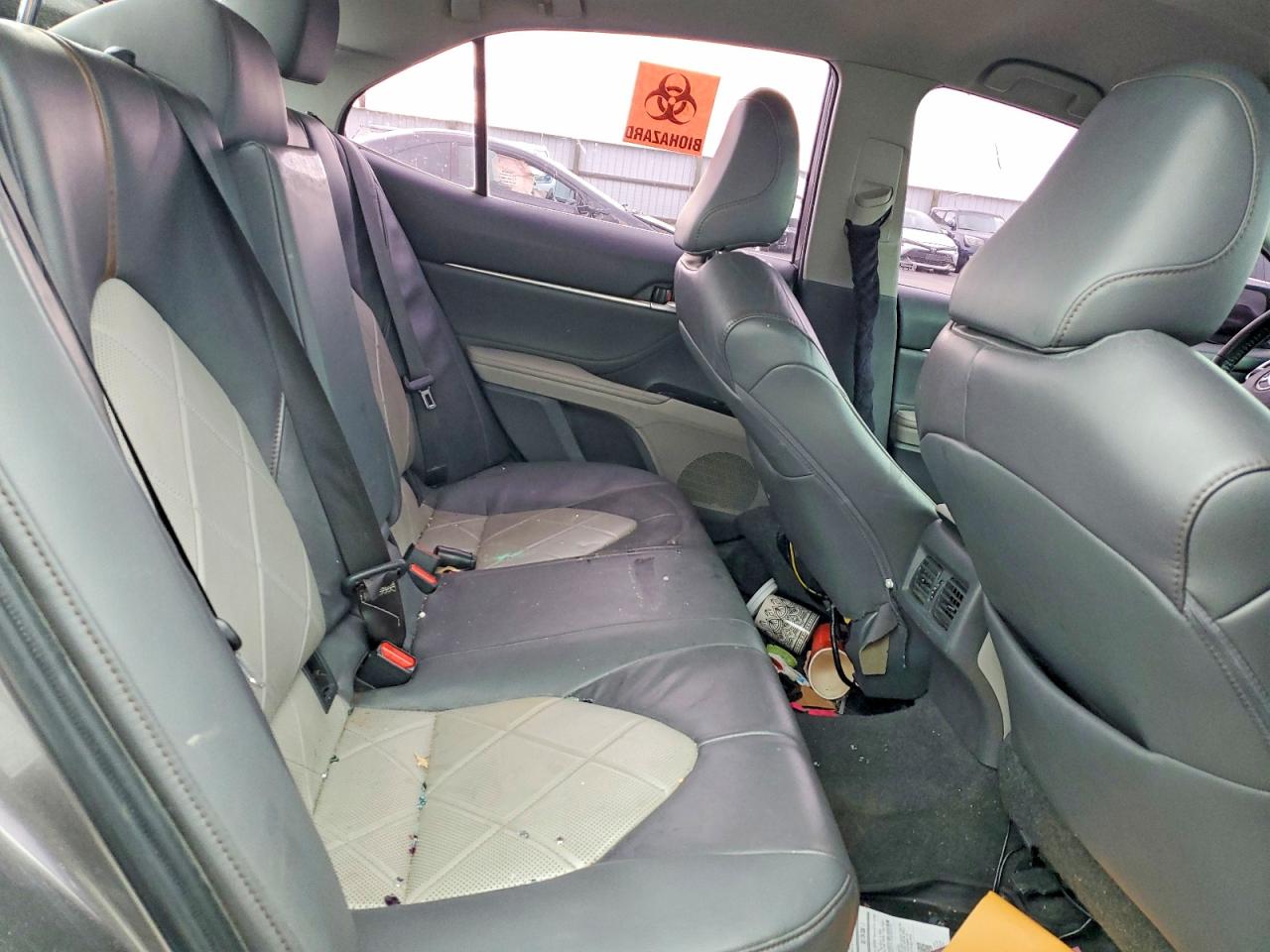 2018 TOYOTA CAMRY L photo 10