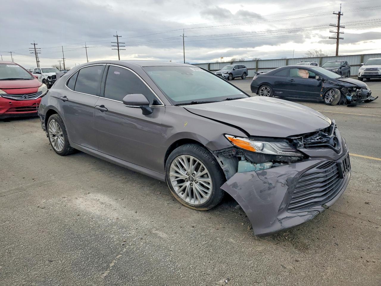 2018 TOYOTA CAMRY L photo 4