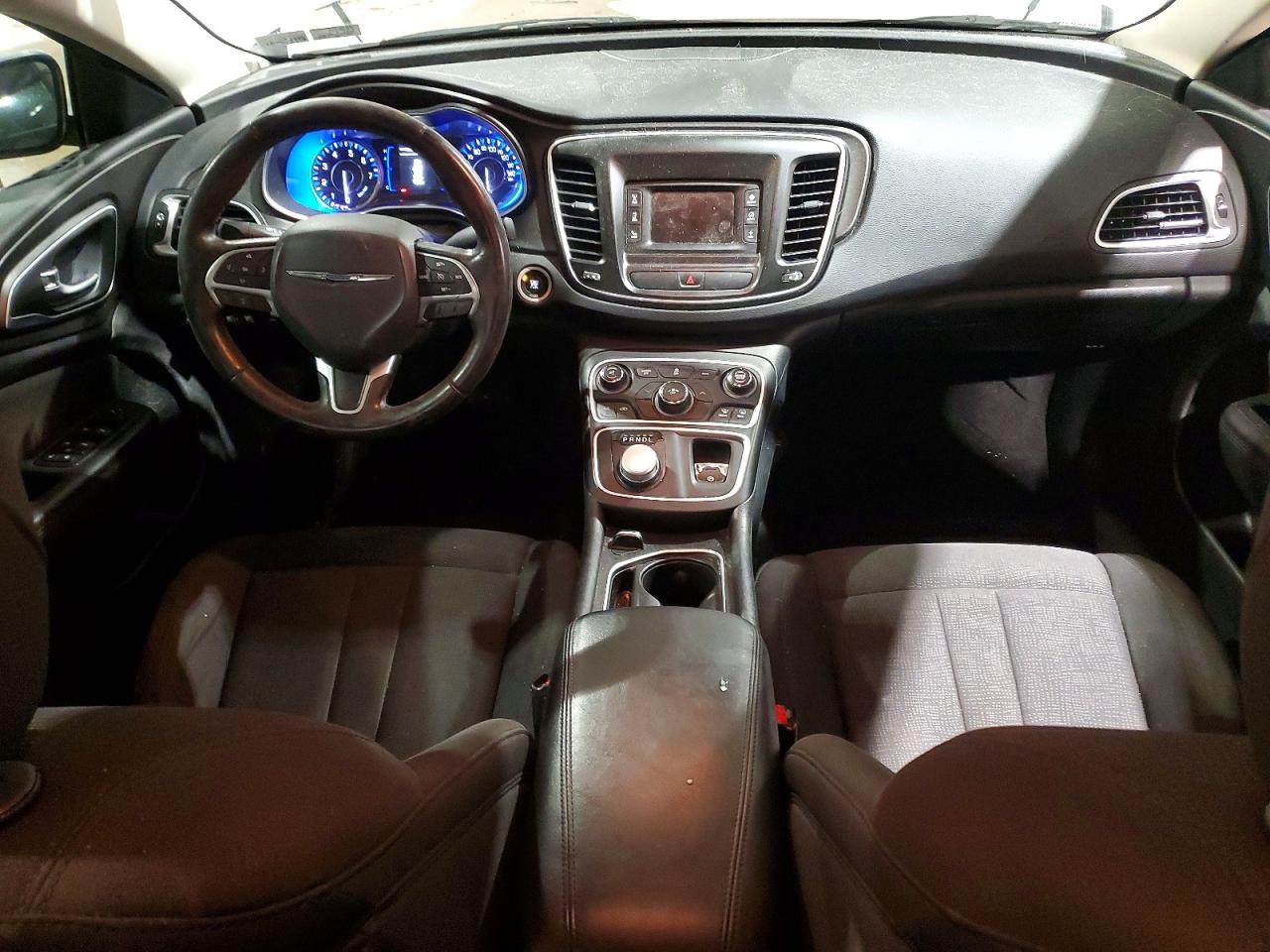 2016 CHRYSLER 200 LX photo 8
