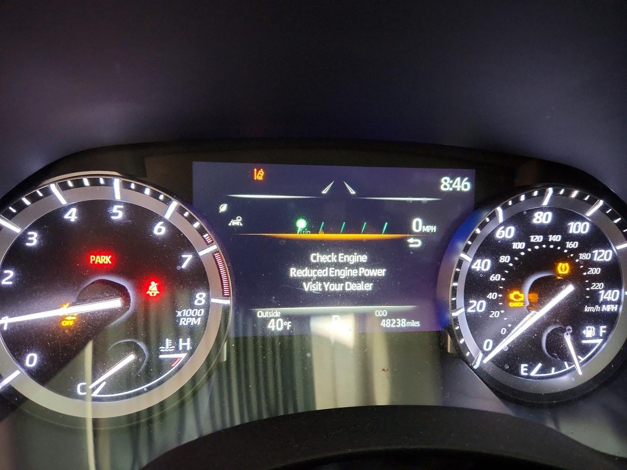 2022 TOYOTA HIGHLANDER XLE photo 9