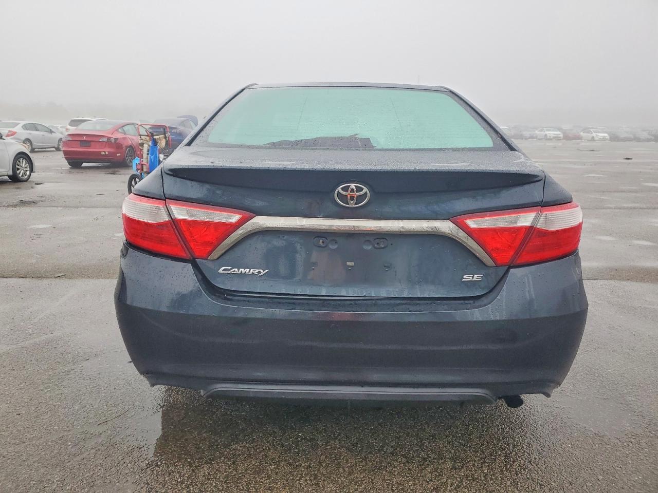 2016 TOYOTA CAMRY LE photo 6