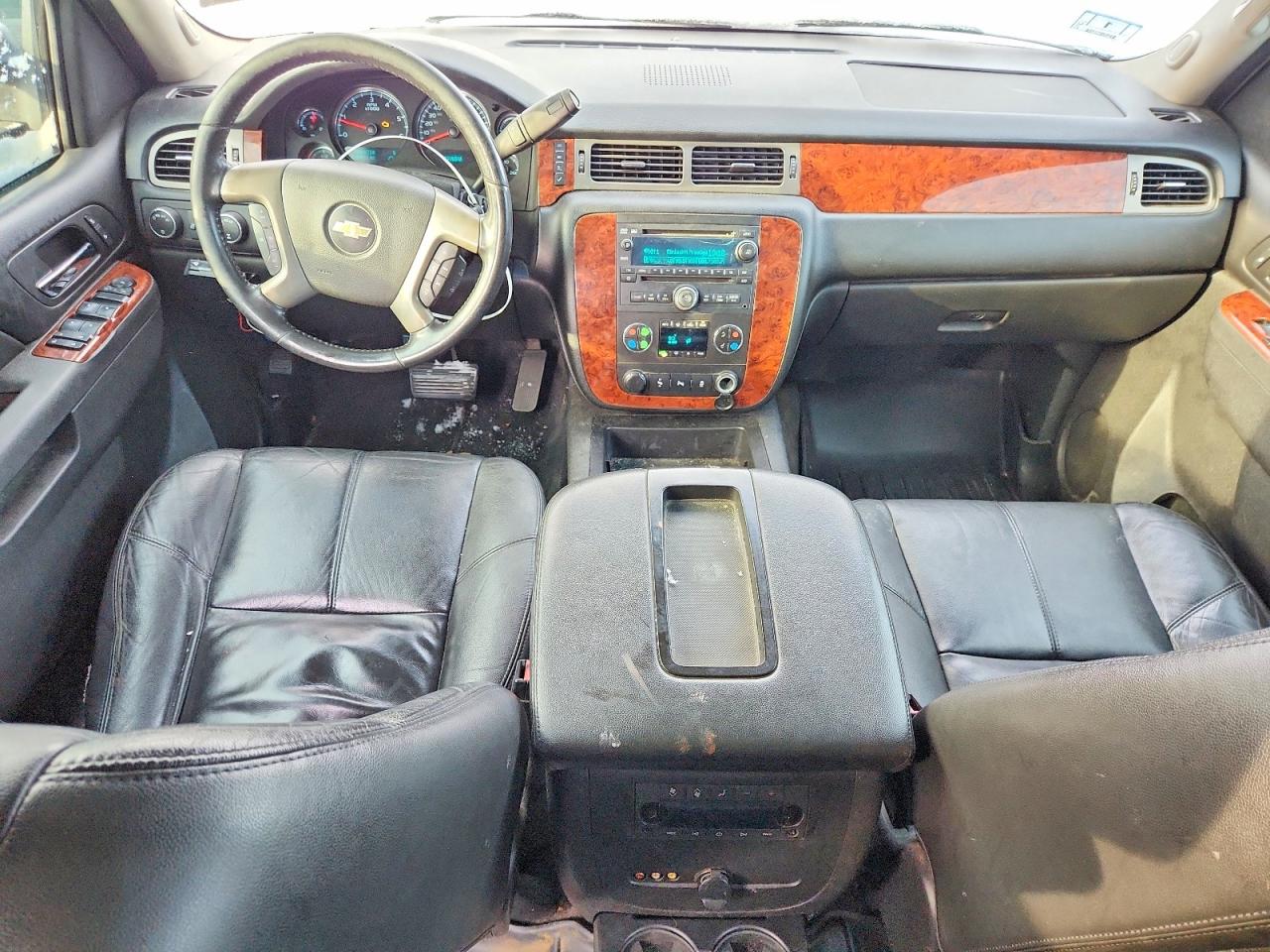 2013 CHEVROLET SUBURBAN K1500 LT photo 22