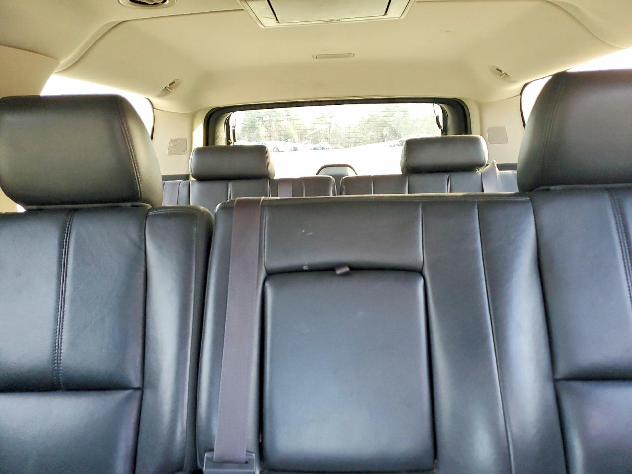 2013 CHEVROLET SUBURBAN K1500 LT photo 28