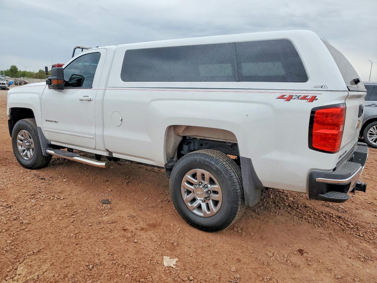 2018 CHEVROLET SILVERADO K3500 LT photo 2