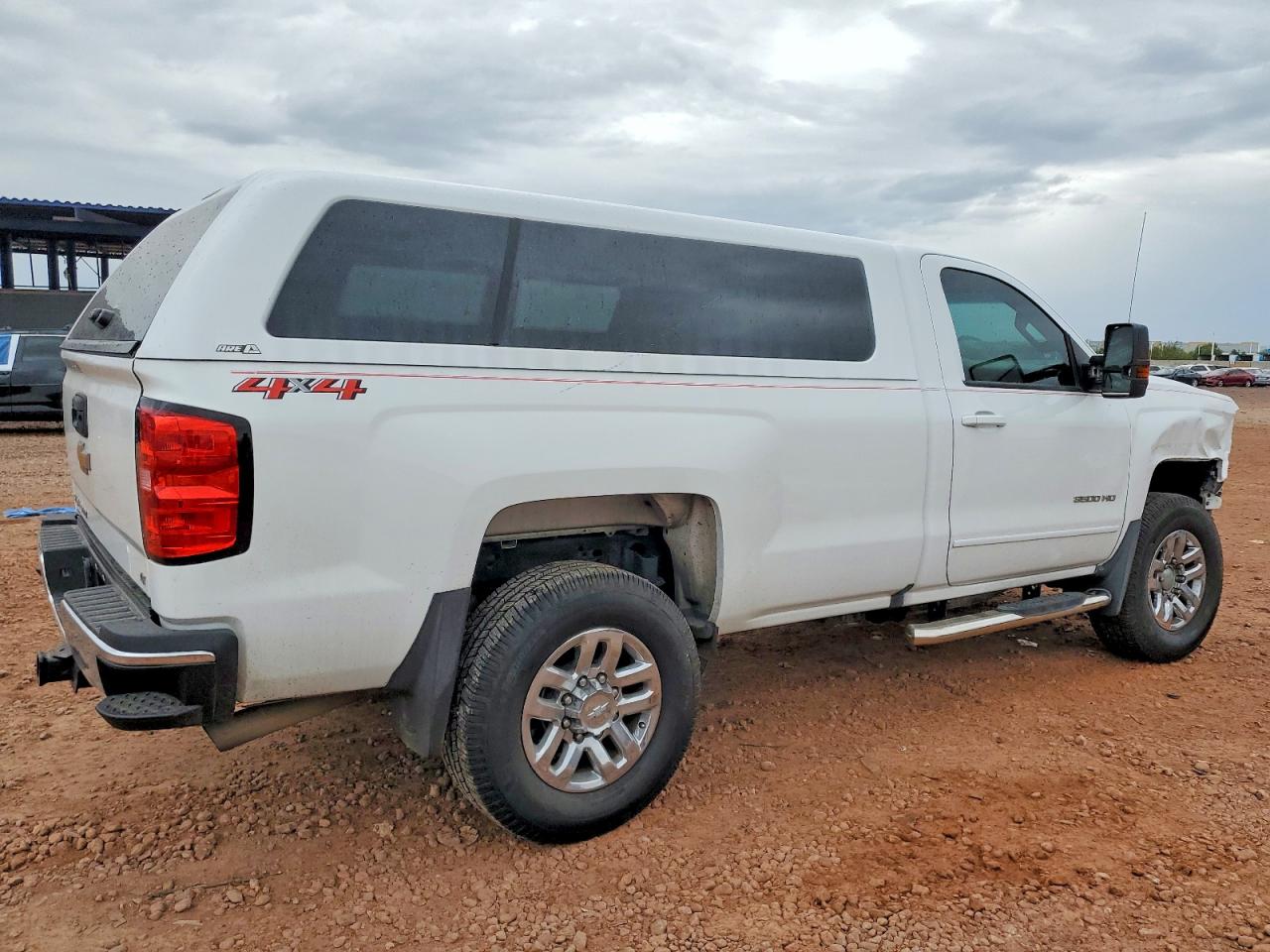 2018 CHEVROLET SILVERADO K3500 LT photo 3