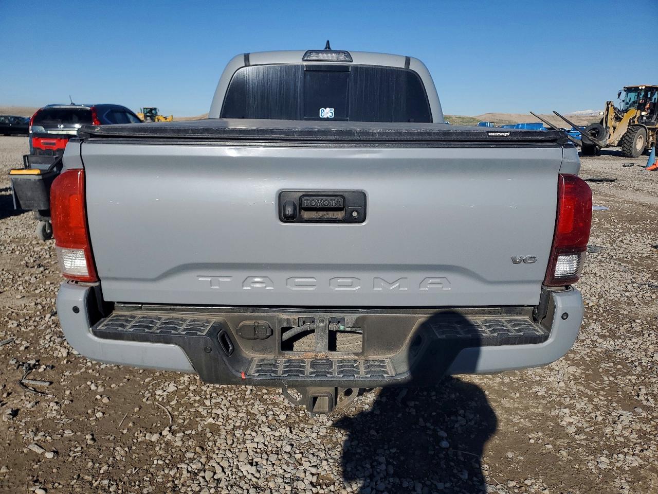 2019 TOYOTA TACOMA DOUBLE CAB photo 6