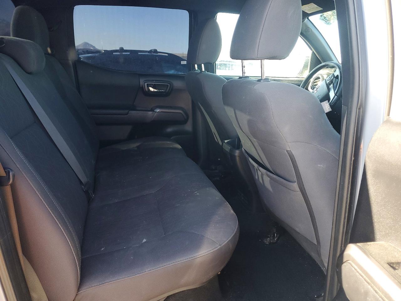 2019 TOYOTA TACOMA DOUBLE CAB photo 10