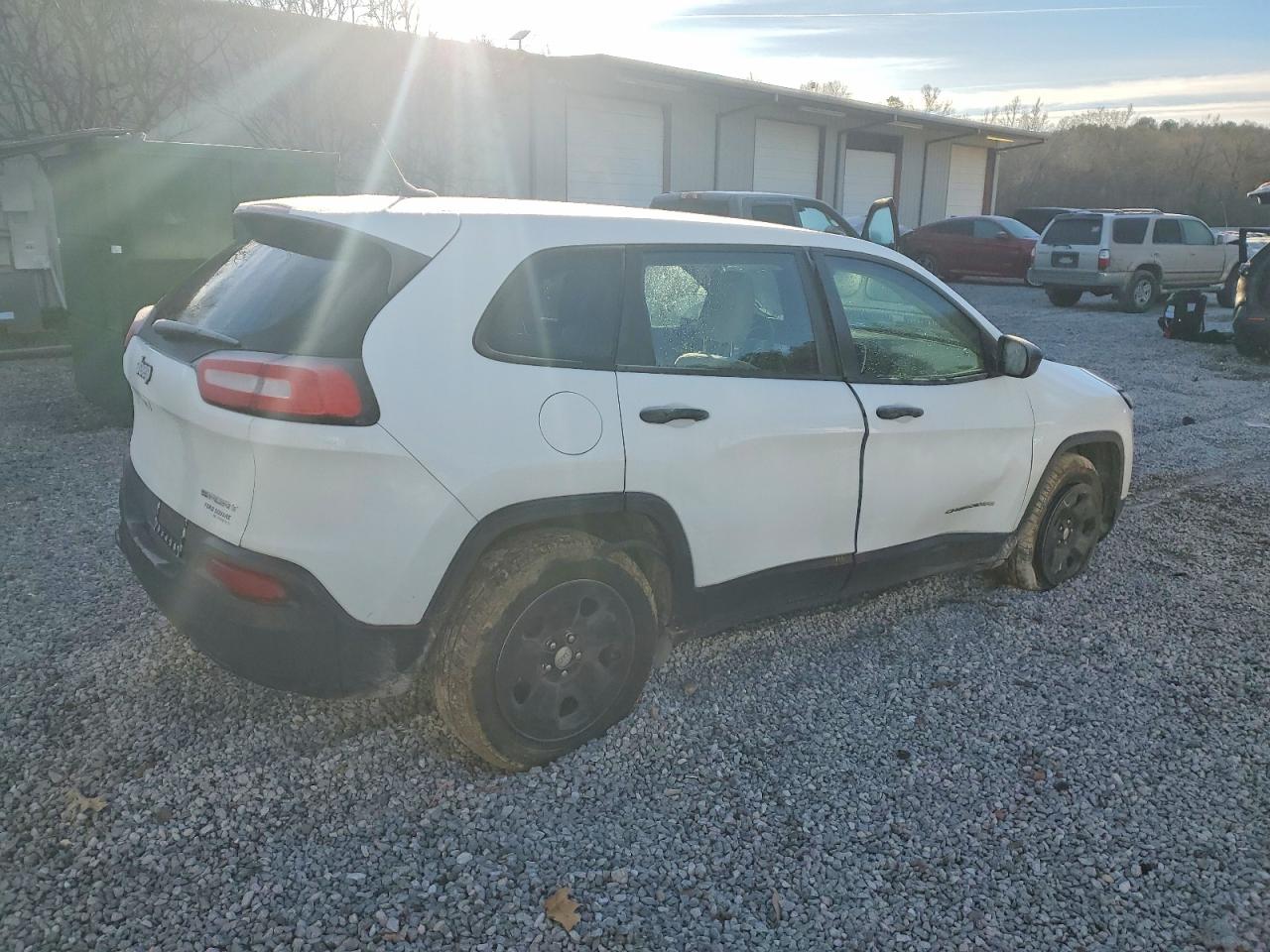 2016 JEEP CHEROKEE SPORT photo 3