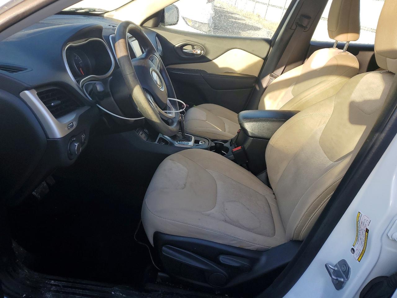 2016 JEEP CHEROKEE SPORT photo 7