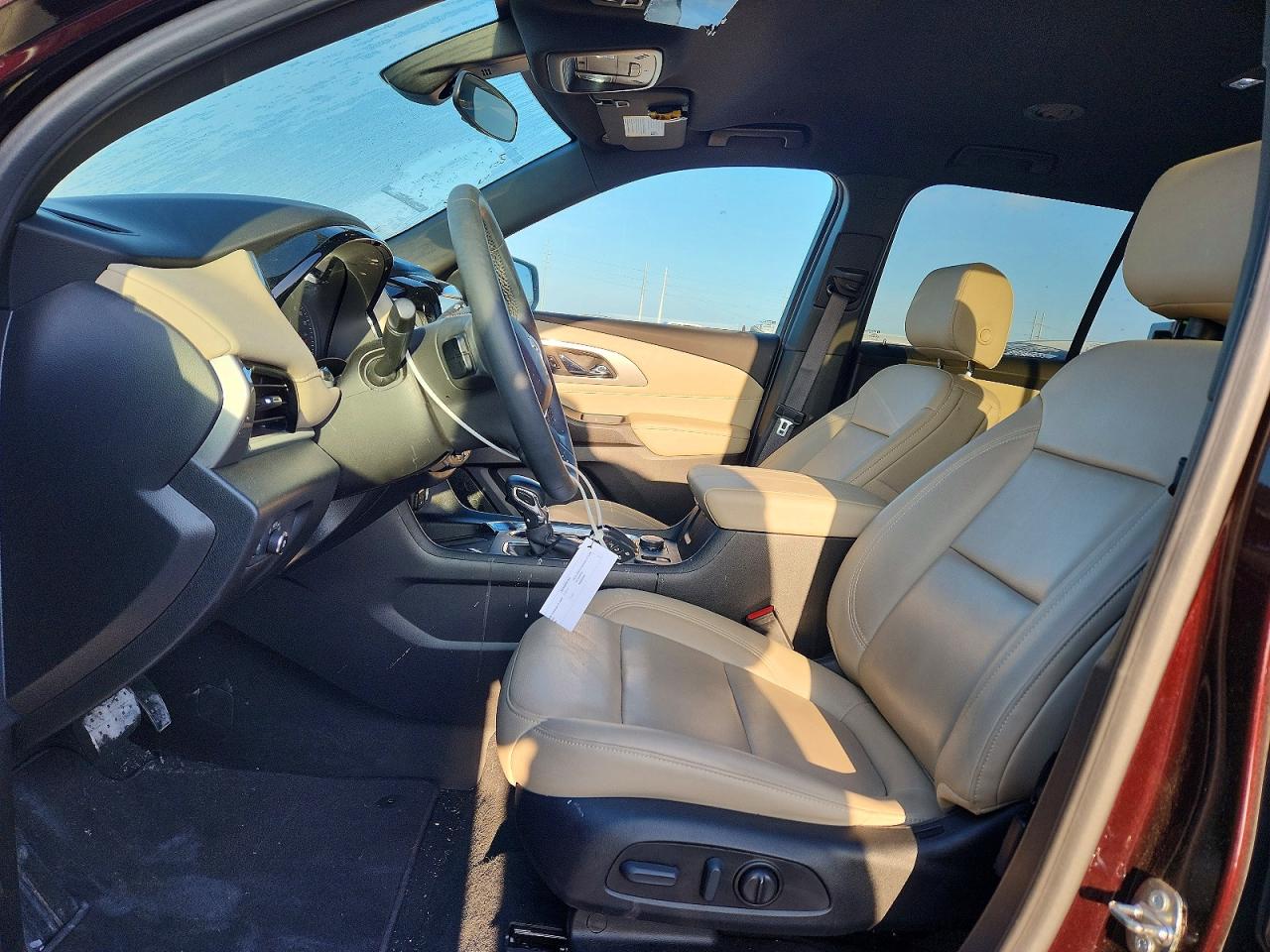 2023 CHEVROLET TRAVERSE LT photo 7