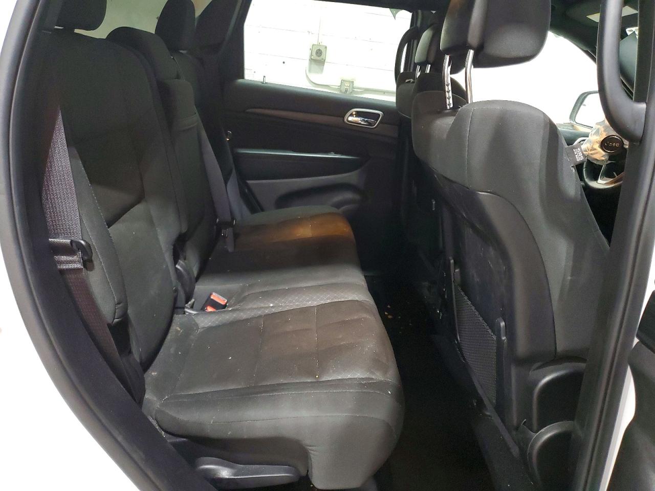 2019 JEEP GRAND CHEROKEE LAREDO photo 11