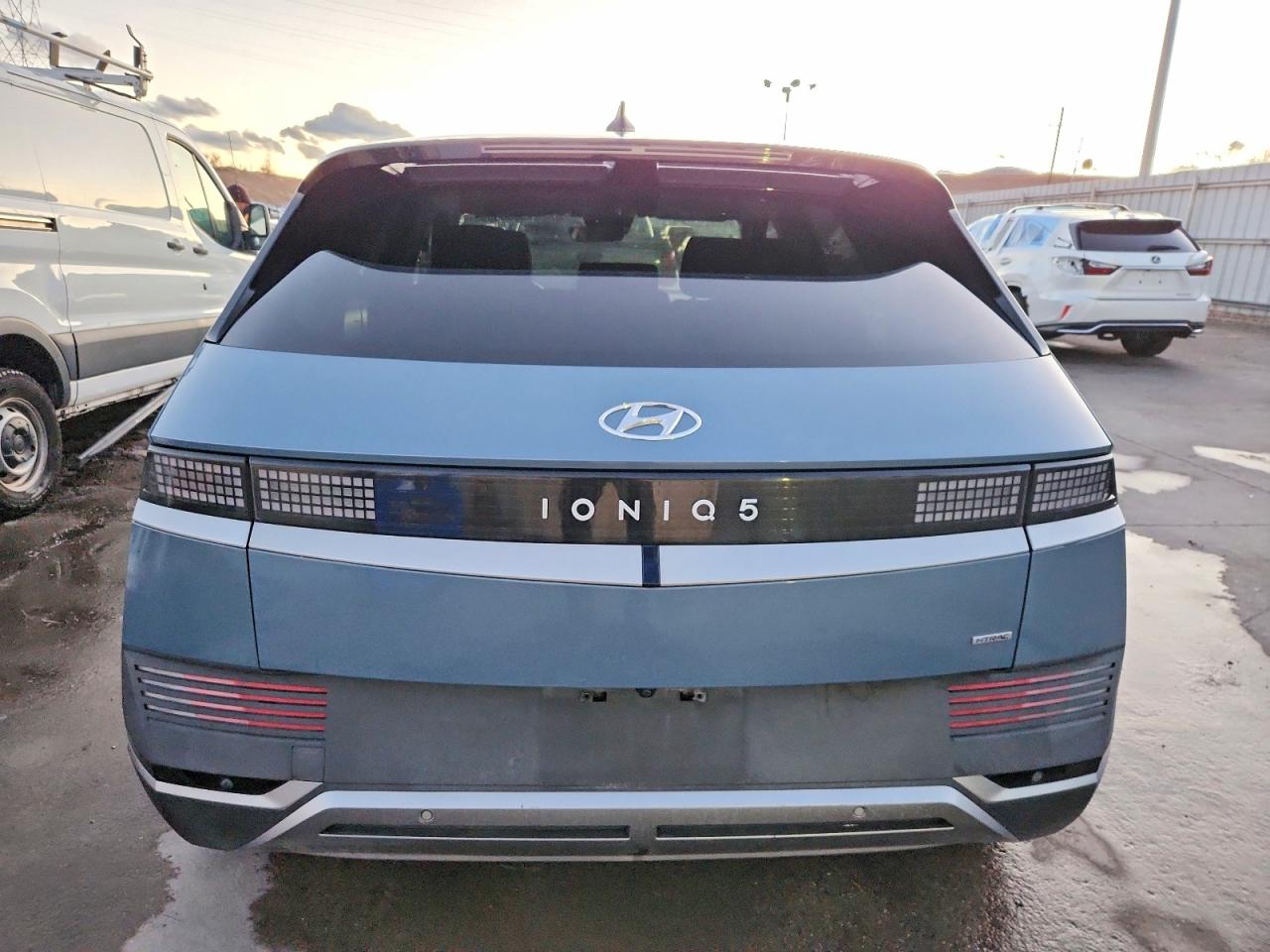 2023 HYUNDAI IONIQ 5 SE photo 6