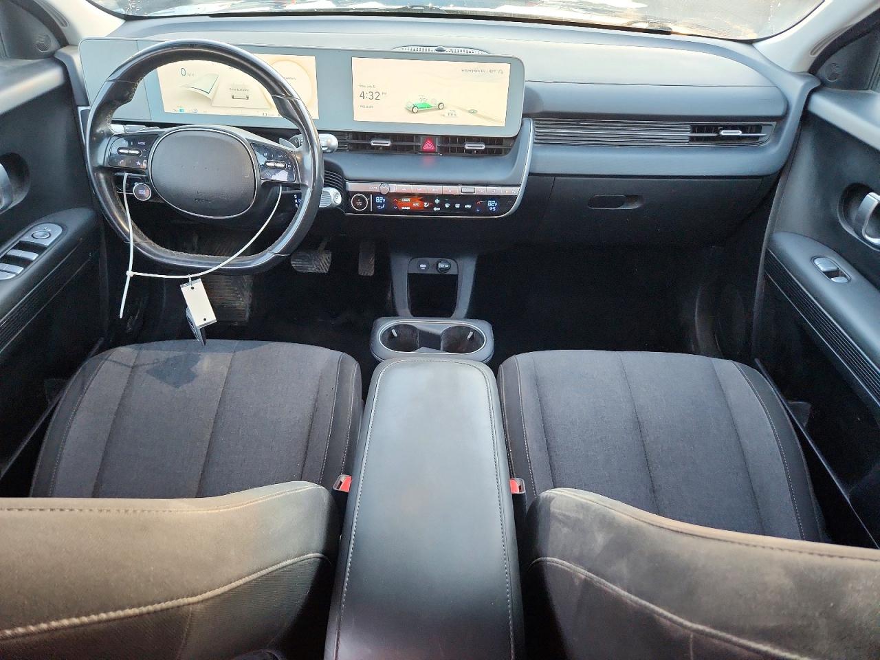 2023 HYUNDAI IONIQ 5 SE photo 8