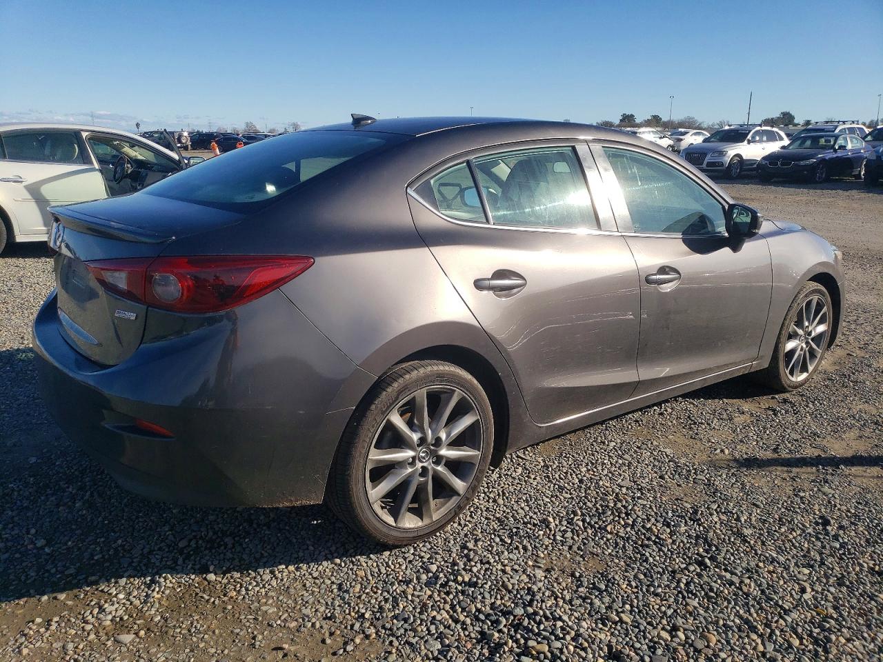 2018 MAZDA 3 GRAND TOURING photo 3