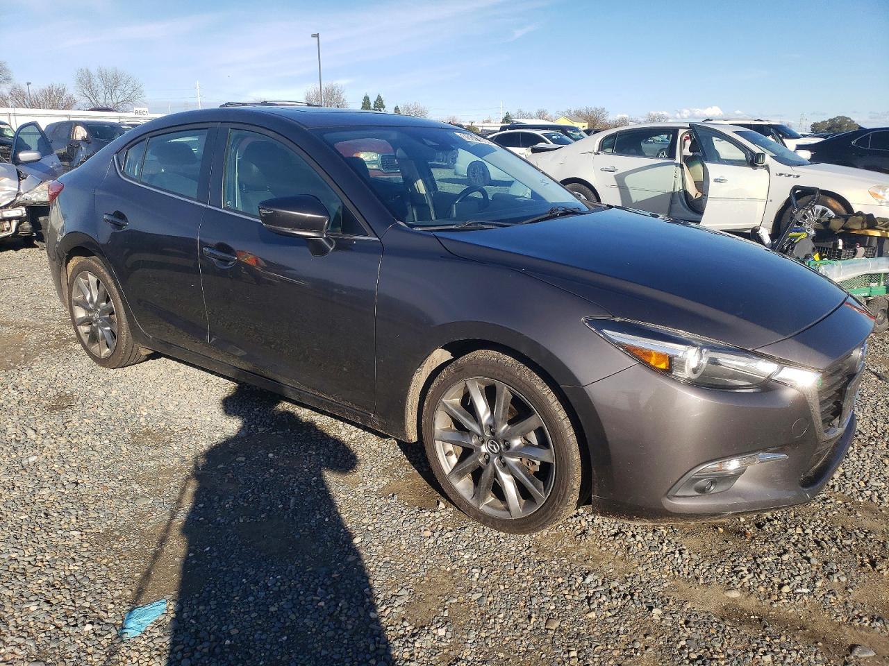 2018 MAZDA 3 GRAND TOURING photo 4