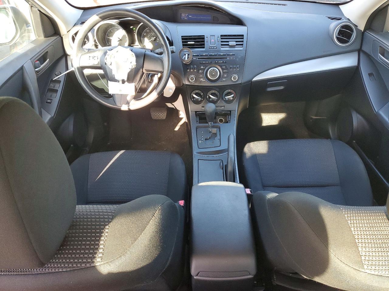 2013 MAZDA 3 I photo 8
