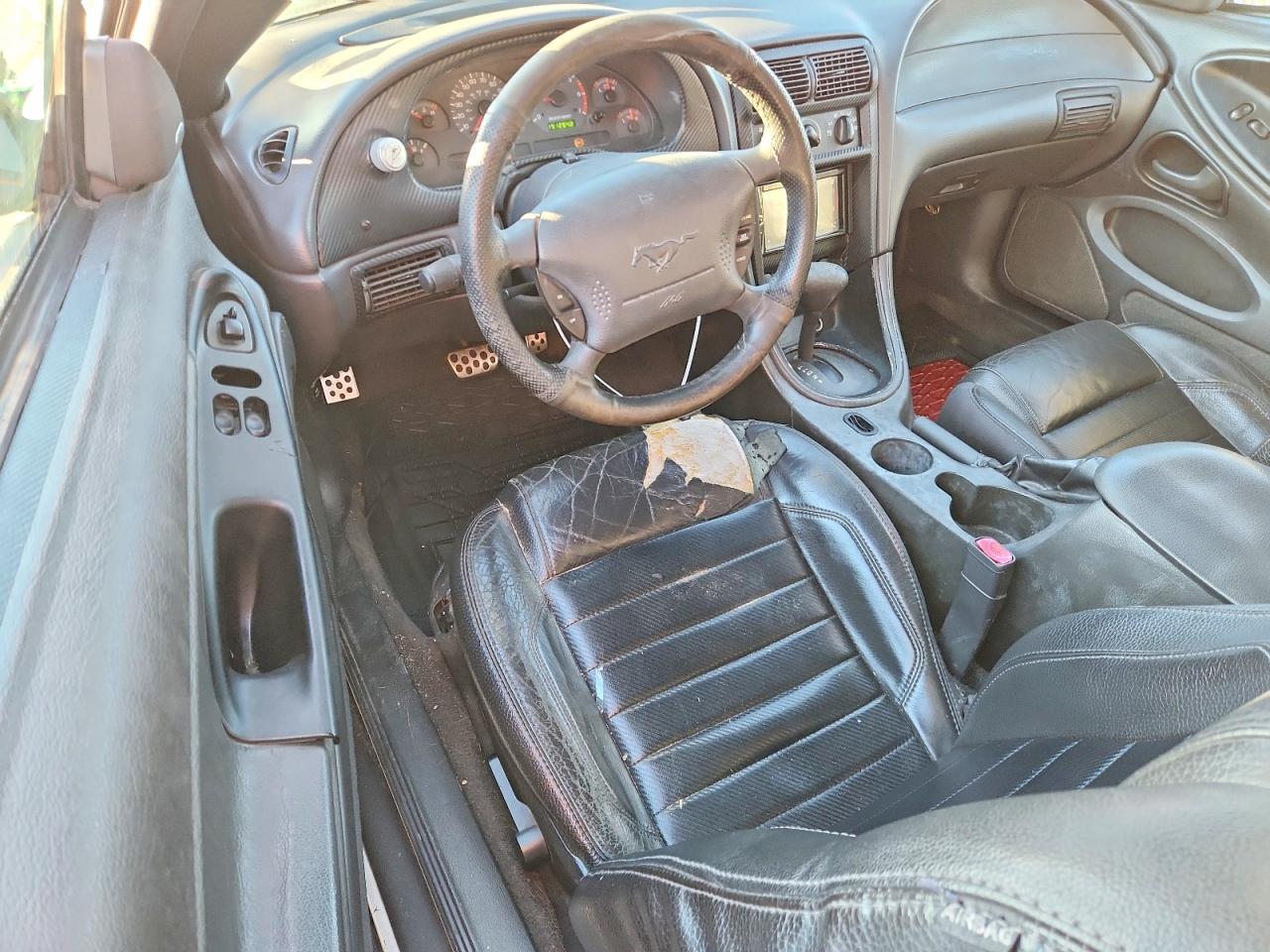 2004 FORD MUSTANG photo 8