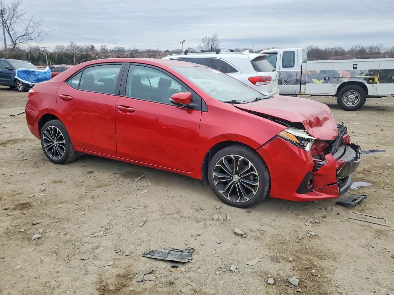 2014 TOYOTA COROLLA L photo 4
