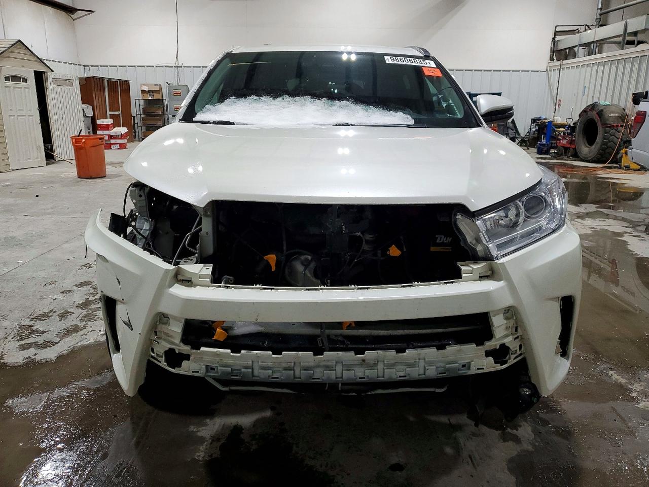 2018 TOYOTA HIGHLANDER SE photo 5