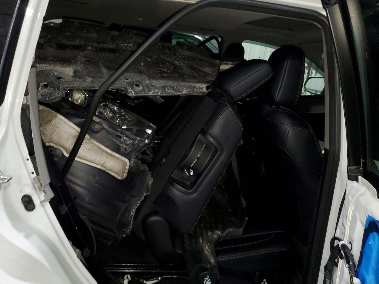 2018 TOYOTA HIGHLANDER SE photo 11