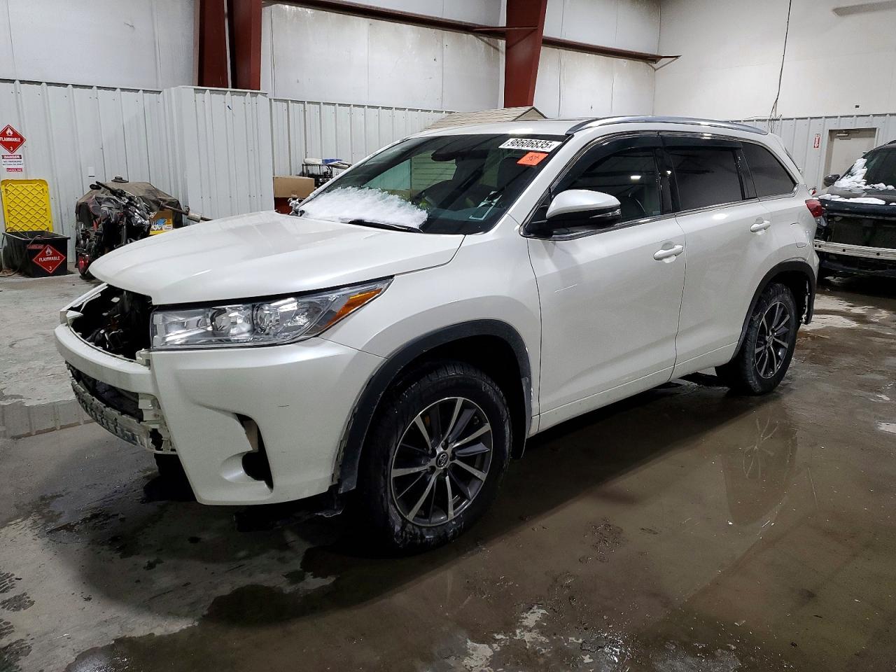 2018 TOYOTA HIGHLANDER
