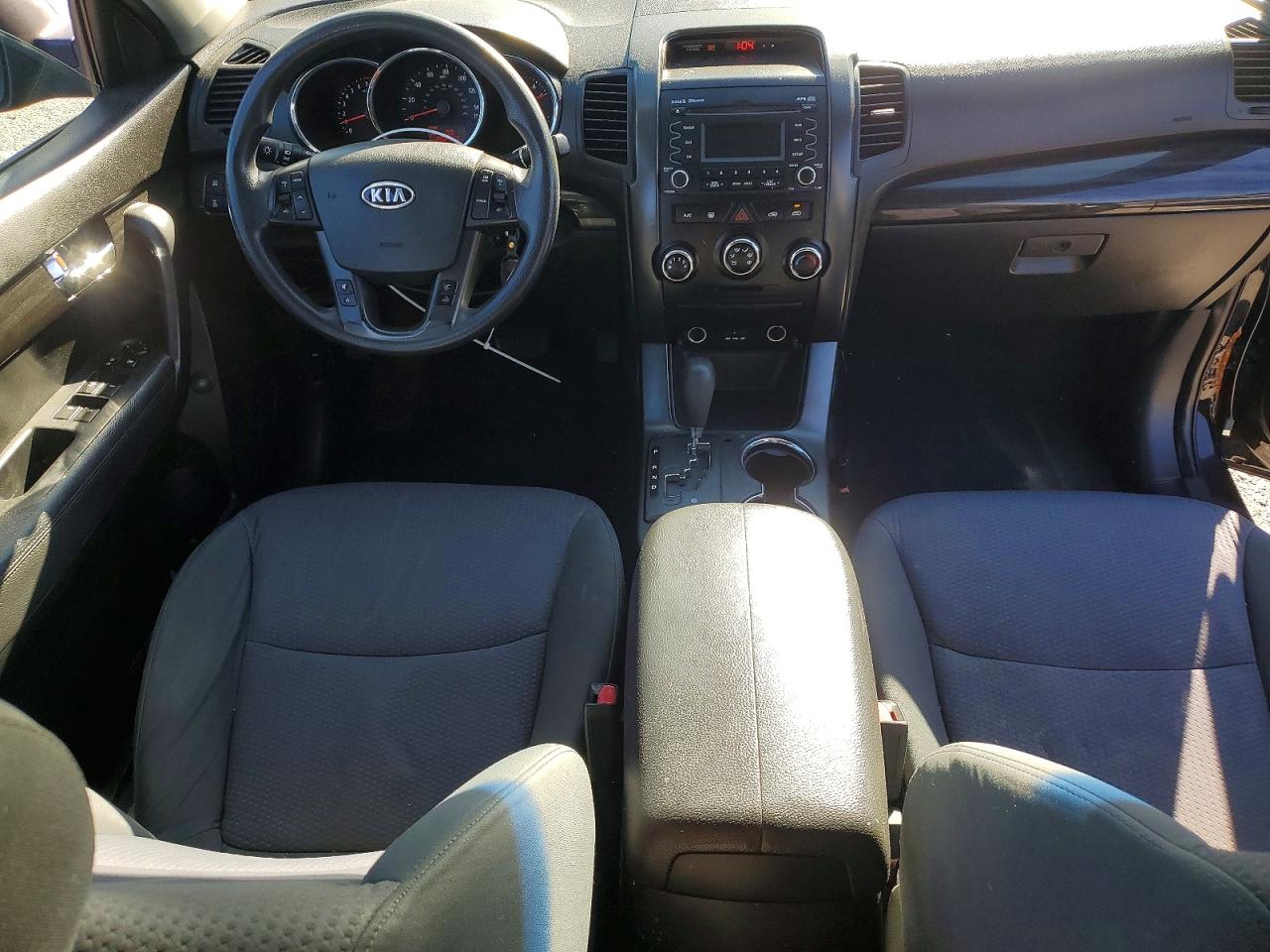 2013 KIA SORENTO LX photo 8