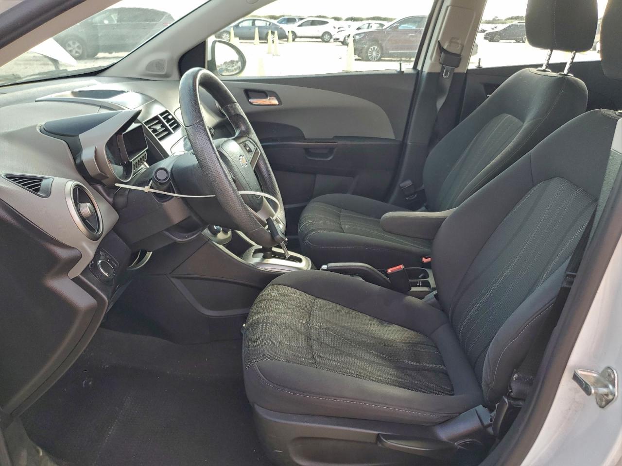 2014 CHEVROLET SONIC LT photo 7